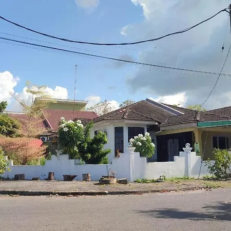 Pulai Field Aa Homestay Kangar Exterior photo