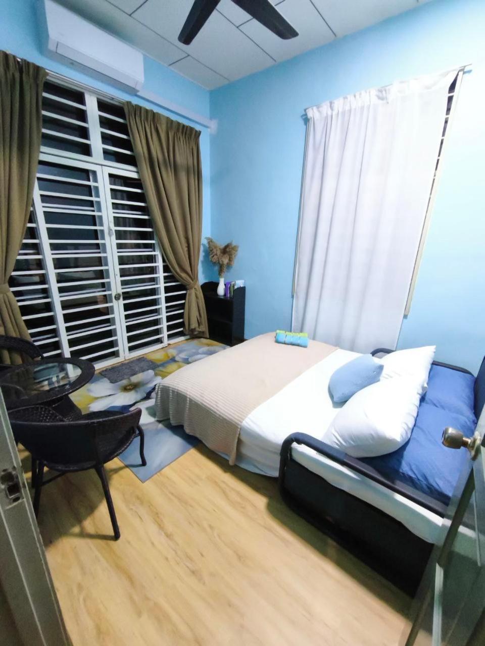 Pulai Field Aa Apartment